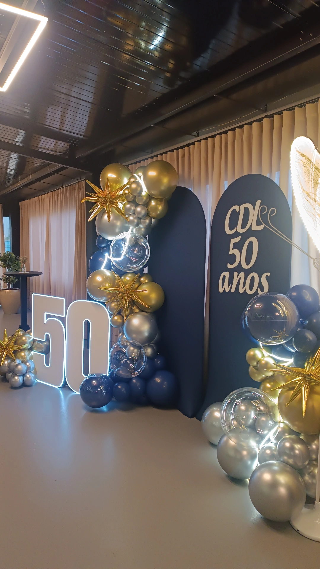 Espaço com decoração acolhedora